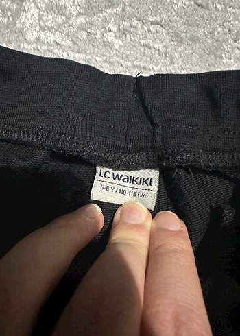 Erkek Çocuk Haki ve Siyah Rahat Kesim Pantolon - Görsel 5