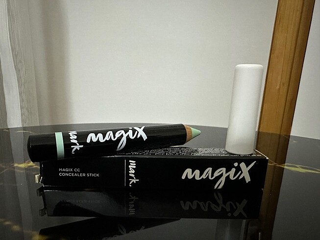  Beden Renk Avon Mark CC stik Kapatıcı
