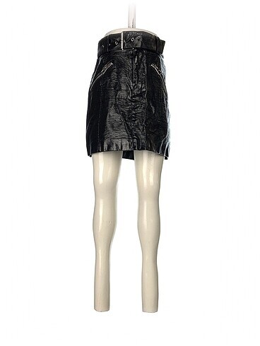 Bershka Mini Etek %70 İndirimli.