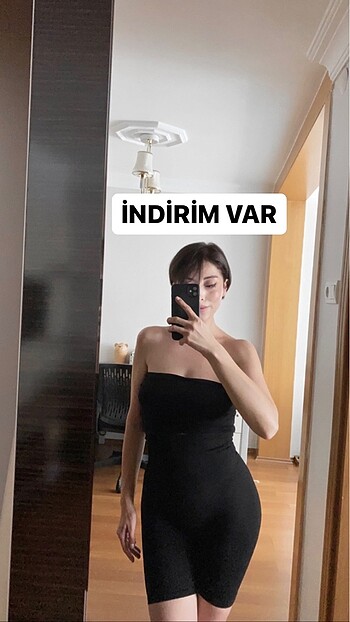 Tayt iç çamaşırı kolye ayakkabı