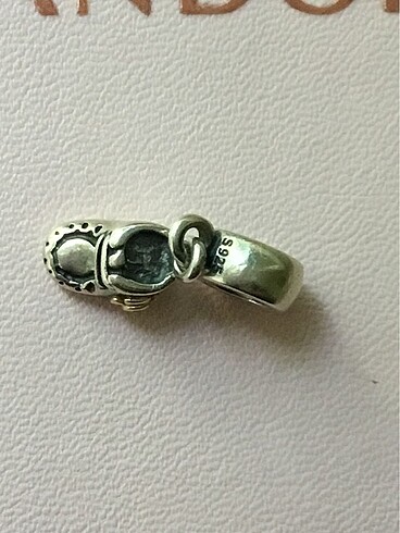 Beden Pandora iki adet charm