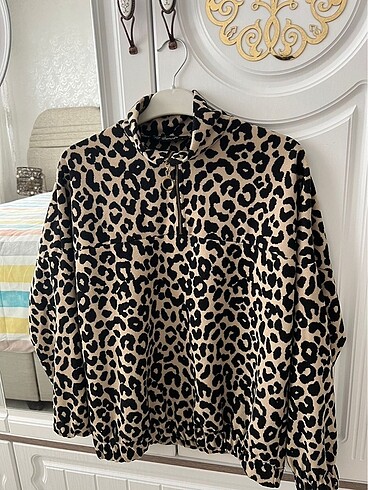l Beden Leopar üst