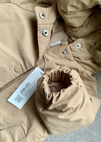 Bej Erkek Çocuk Kürklü Kapüşonlu Mont - Görsel 5