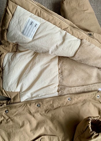 Bej Erkek Çocuk Kürklü Kapüşonlu Mont - Görsel 6