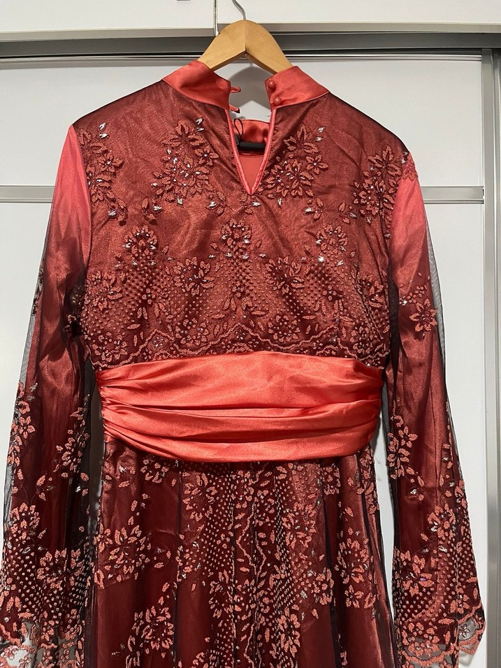 Bordo İşlemeli Uzun Kollu Henna Elbise - Görsel 3