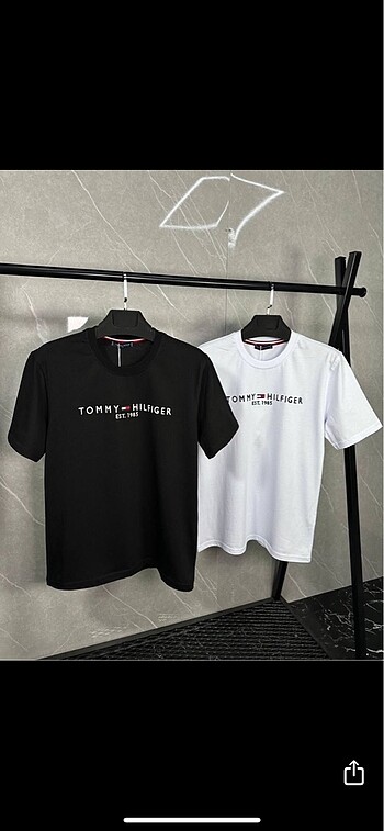 m Beden siyah Renk Tommy tişört