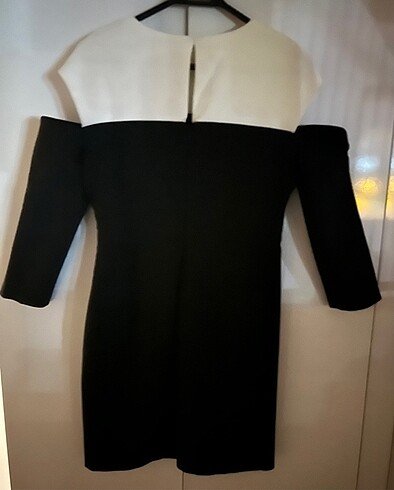 l Beden Zara, şık, siyah/beyaz elbise