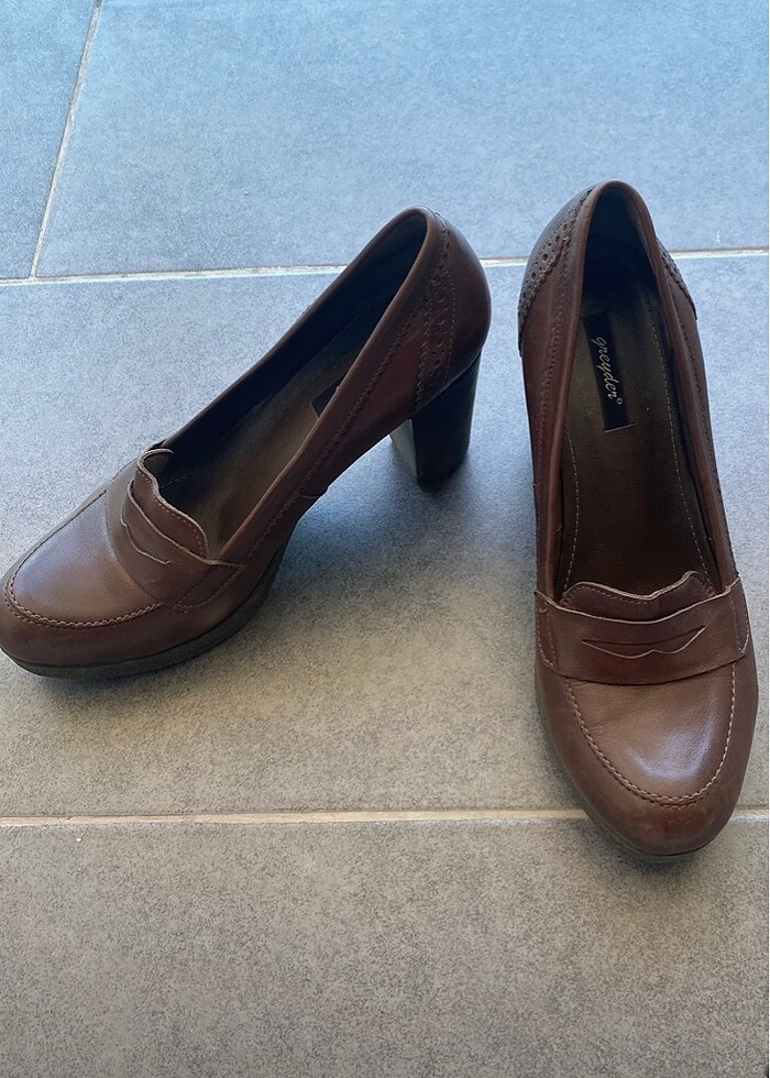 Topuklu ayakkabı - Görsel 2