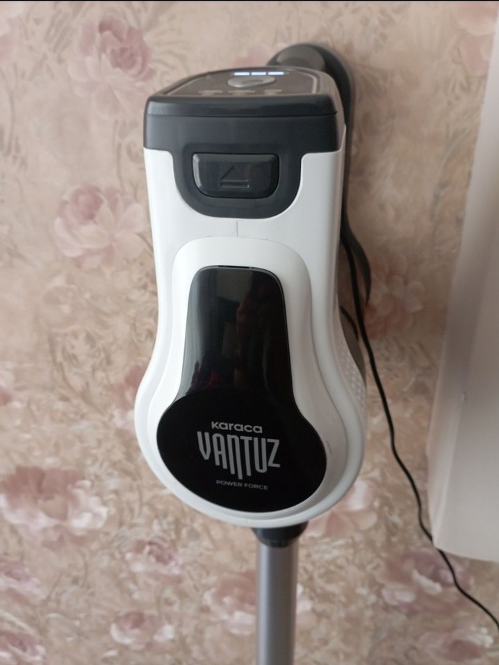 Gri Beyaz Kablosuz Elektrikli Süpürge - Görsel 2