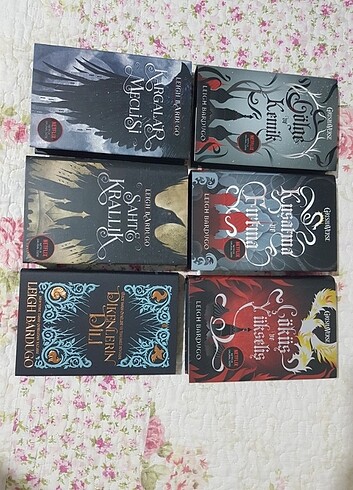 LEIGH BARDUGO GRISHA VERSE SERİSİ