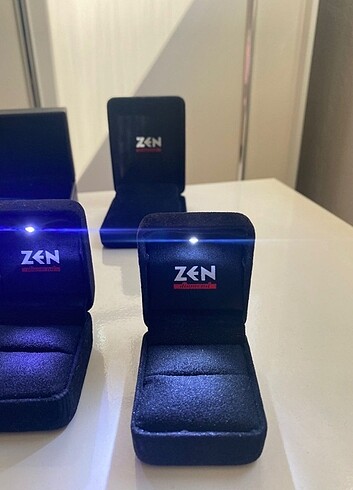  Beden siyah Renk Zen ışıklı yüzük kutusu
