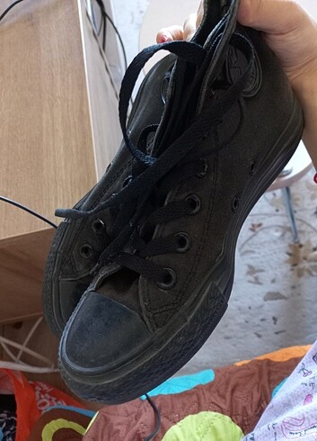 37 Beden Siyah Converse All Star