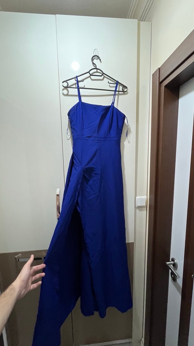 Uzun Mavi Drapeli Askılı Abiye Elbise - Görsel 2