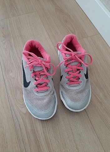 35 Beden Nike orjinal 35.5