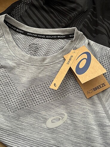 xl Beden Asics tshirt