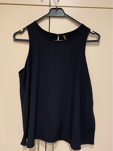 Stradivarius siyah kolsuz M beden bluz