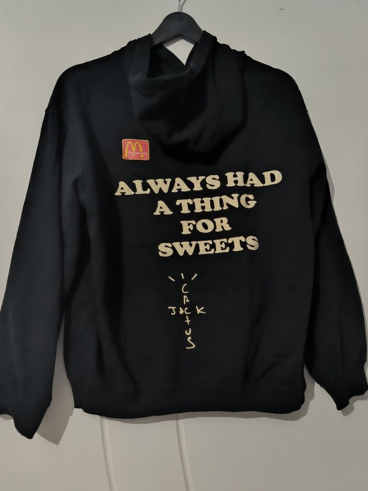 Siyah Kapüşonlu Baskılı Sweatshirt - Görsel 2