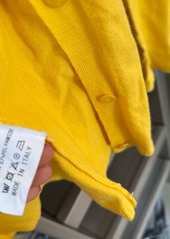 Sarı Uzun Kollu Düğmeli Kadın Hırka - Görsel 3