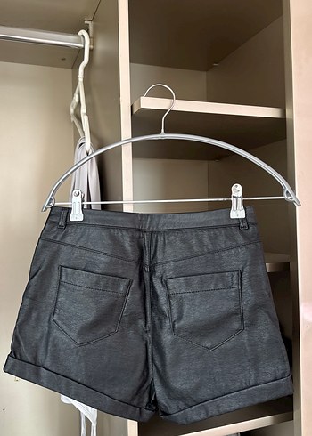 Kadın Gri Deri Mini Şort - Görsel 3