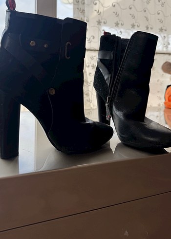 Hiç giyilmemiş bot topuklu - Görsel 2
