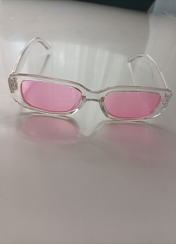 Pembe vintage gözlük 