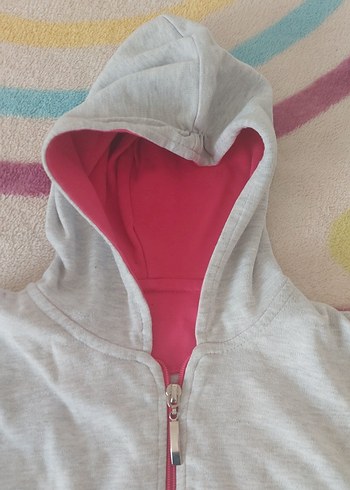 Kız Çocuk Gri Kapüşonlu Fermuarlı Yelek - Görsel 3