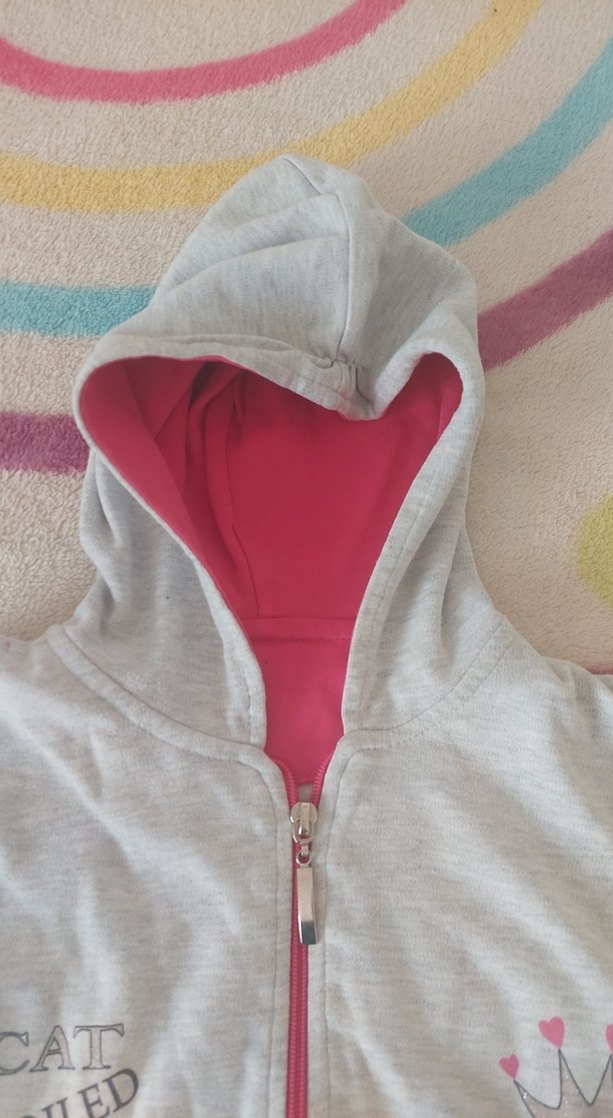 Kız Çocuk Gri Kapüşonlu Fermuarlı Yelek - Görsel 3