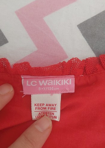 Kız Çocuk Kırmızı Fırfırlı Bolero - Görsel 3