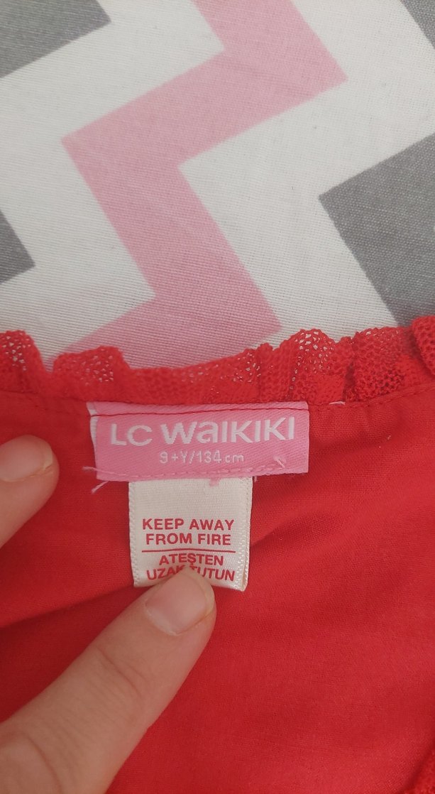 Kız Çocuk Kırmızı Fırfırlı Bolero - Görsel 3