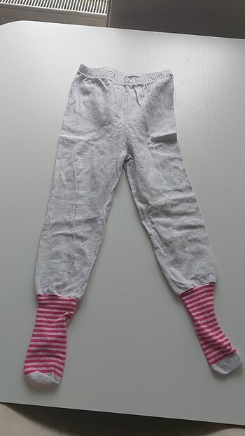 Kız Çocuk ayaklı pijama 