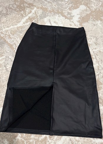 Siyah Uzun Deri Görünümlü Kalem Etek - Görsel 2