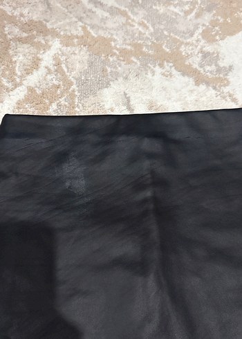 Siyah Uzun Deri Görünümlü Kalem Etek - Görsel 4