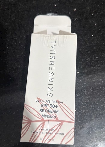 Orta Ton Parlak Bej BB Krem SPF50+