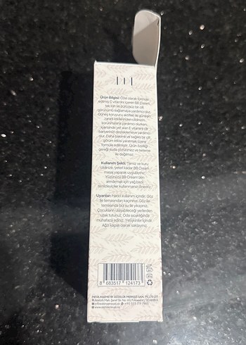 Beden Orta Ton Parlak Bej BB Krem SPF50+