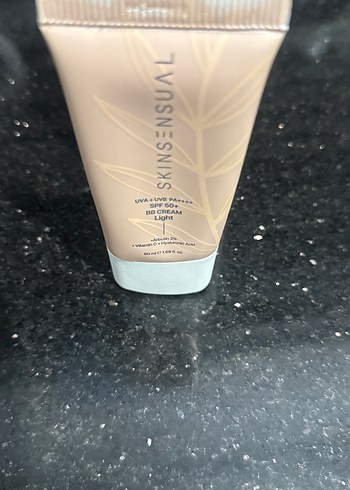Skinsensual SPF50+ Açık Ton BB Krem - Görsel 5