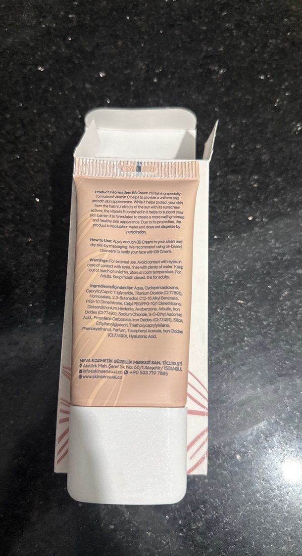 Skinsensual SPF50+ Açık Ton BB Krem - Görsel 4