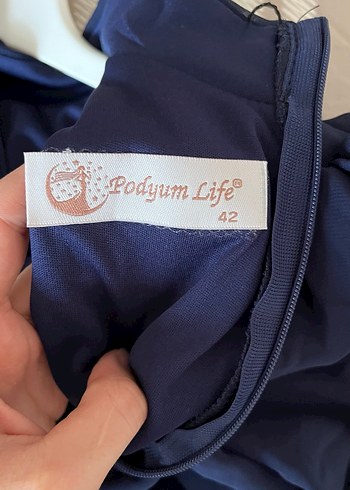 Abiye Lacivert Drape Detaylı İşlemeli Tesettür Abiye Elbise