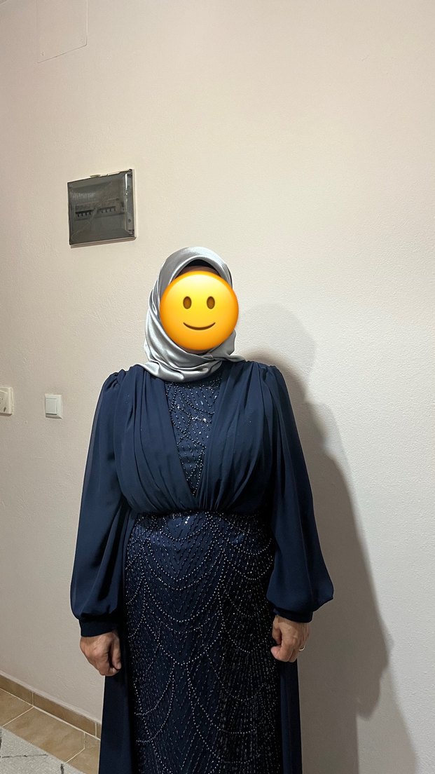 Lacivert İşlemeli Tesettür Abiye - Görsel 2