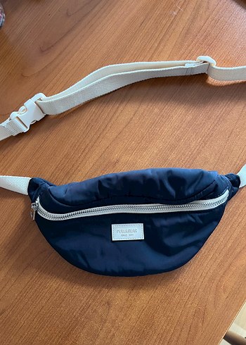 Beden Pull & Bear Kadın Lacivert Bel Çantası