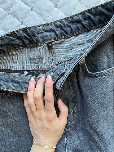 36 Beden Trendyol Milla Yüksek Bel Jean