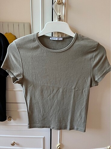 Bershka Kısa Kollu Bisiklet Yaka Tshirt