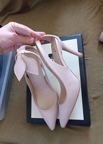 39 Beden Ten Purda Fiyonklu Stiletto Kadın Ayakkabı