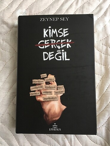 Kimse Gerçek Değil