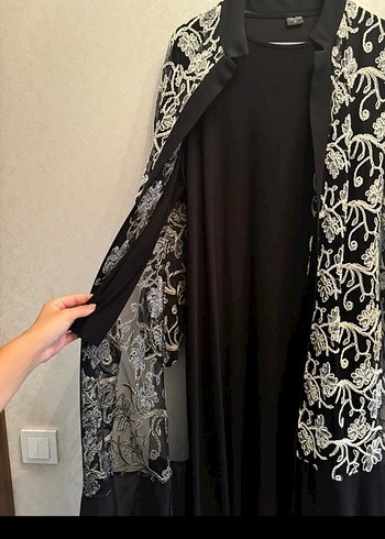 Dantel Detaylı Uzun Siyah Gotik Elbise - Görsel 2