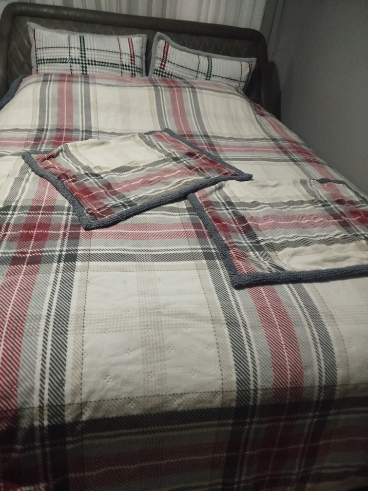 Gri Ekose Desenli Battaniye - Görsel 5