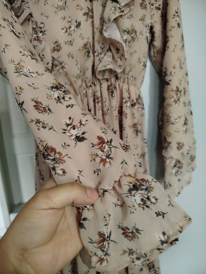 şifon astarlı kaliteli ürün iki üç kez giyildi reetemiz - Görsel 5