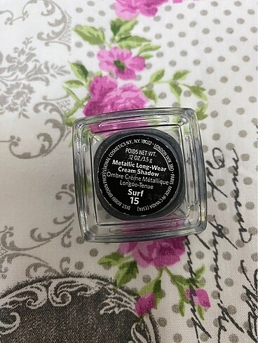 Bobbi Brown Bobbi Brown far