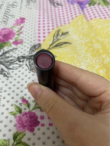 Beden Bobbi Brown ruj