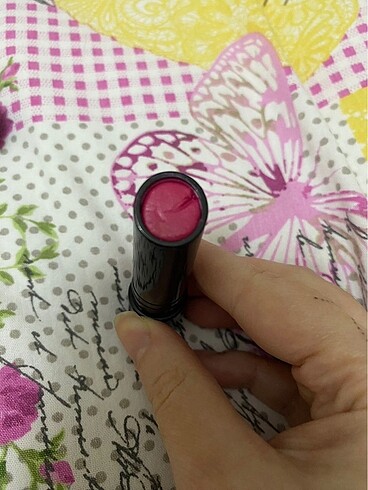 Beden Bobbi Brown ruj
