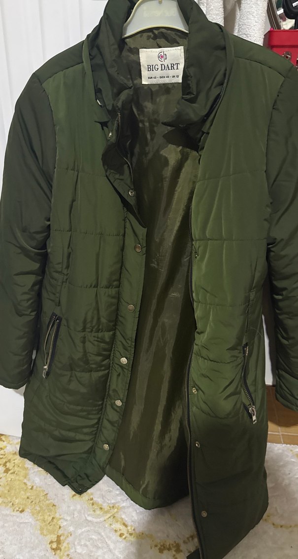 Düğmeli Yeşil Kadın Kışlık Mont - Görsel 3